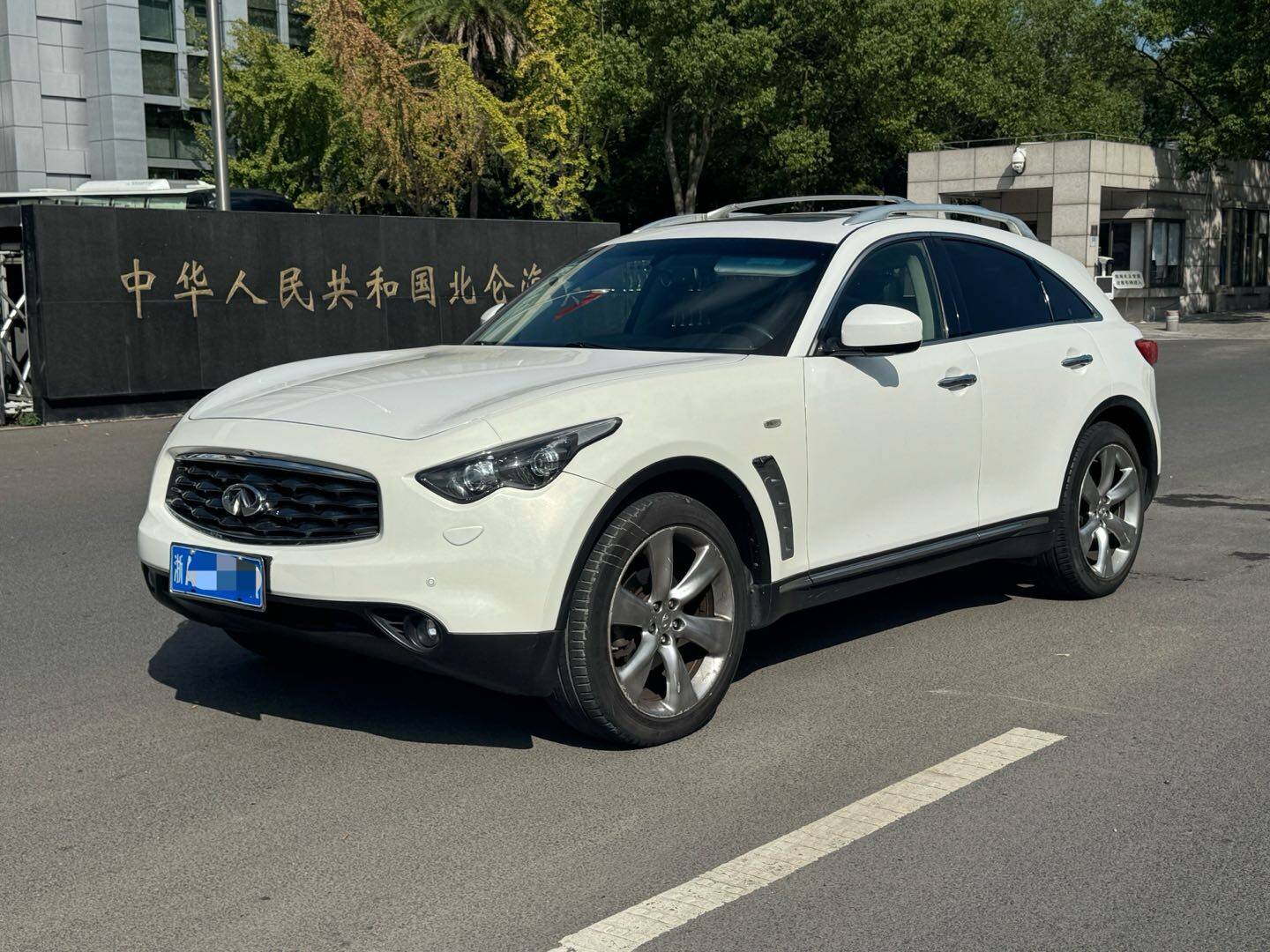 英菲尼迪FX 2011款FX35 超越版 汽油 FOB宁波，最小起订量：3-4 件（一个40 英尺高柜集装箱）（可混合包装），二手车