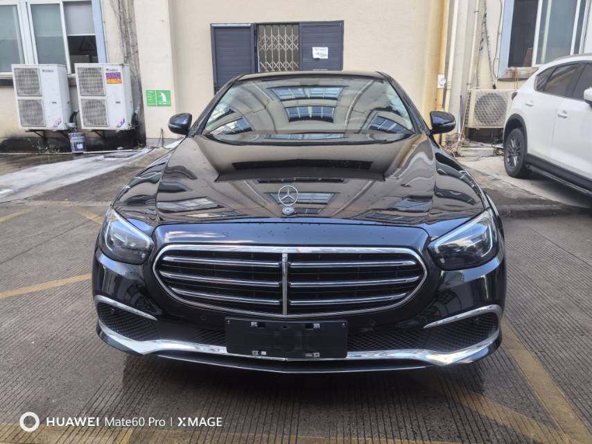 奔驰E级 2023款 改款 E260L运动型 汽油 FOB宁波，最小起订量：3-4 件（一个40 英尺高柜集装箱）（可混合包装），二手车