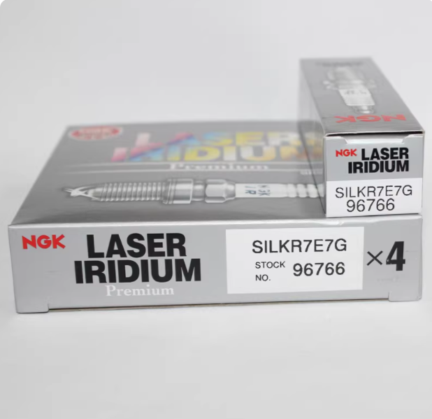 Содержит 4 шт. в коробке(96766) SILKR7E7G оригинальная свеча зажигания NGK