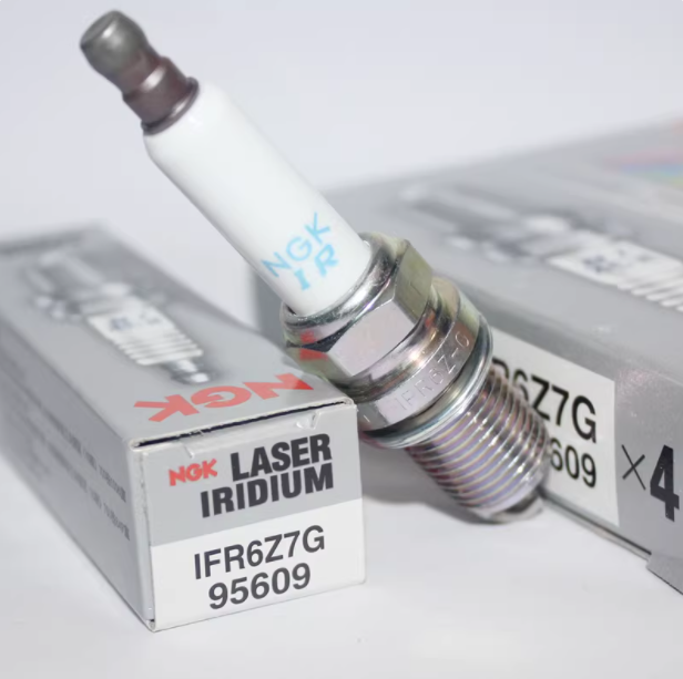 (95609 )IFR6Z7G 纯正NGK火花塞