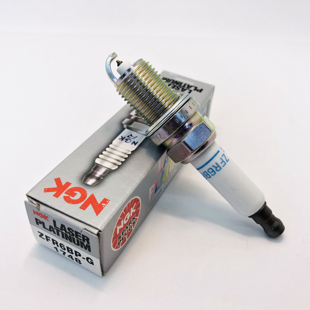 (1748 )ZFR6BP-G 纯正NGK火花塞